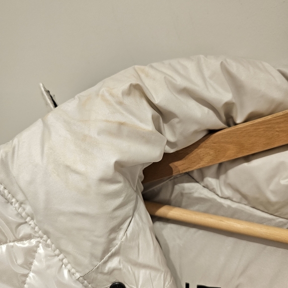 ✨SOLD - Gloss white super Puff short - Picture 6 of 11